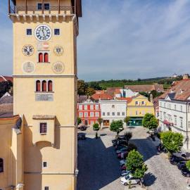Gewölbezimmer am Hauptplatz 28, hotel sa Retz