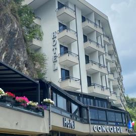 Hotel Concorde โรงแรมในอาโรนา
