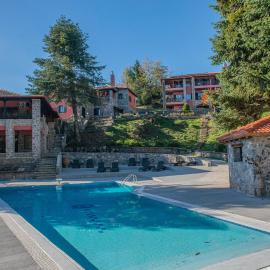 CHALET ELATI, hotel di Vitina