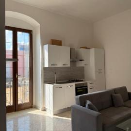 Modern 1st floor apartment with balcony - Casa Berto, hotel Trinitapoliban