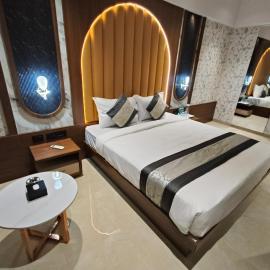 Hotel Saffron Grand Thane, hotel a Thane