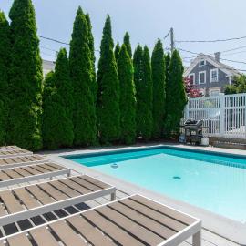 Condo with Wading Pool Dog Welcome