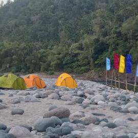 Sunset Riverside Camping: Dawki şehrinde bir otel