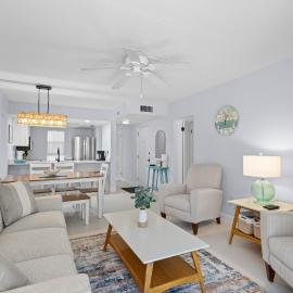 Beach Castle Resort #11, hotel u gradu 'Longboat Key'