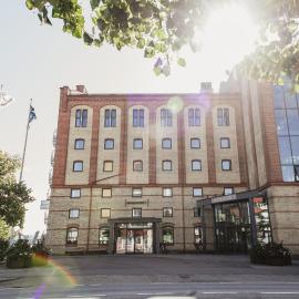 Home Hotel Magasinet، فندق في تريلبورغ