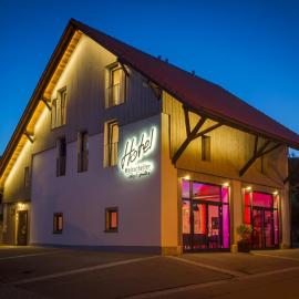 Hotel Holzscheiter: Lottstetten şehrinde bir otel
