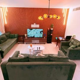 WAHA WOW Bed space Available in Luxury Apartment 101, hotel a Sabkhah