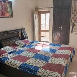 Peaceful Park-View 2BHK Apartment With Balcony - On Kalka-Simla Highway, hotel in Kālka
