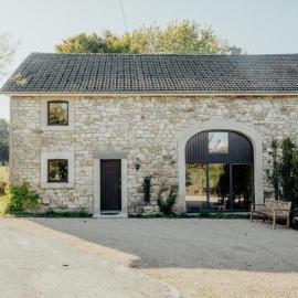Les Landes de Bruyères, hotel u gradu Waimes