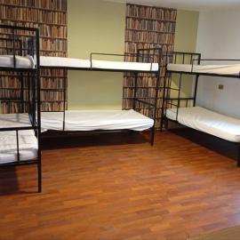 Central Rooms Craiova, hotelli kohteessa Craiova