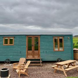 Pentland Shepherd Huts، فندق في بينيكيوك