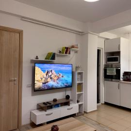 Cozy 2Rooms, hotel in Popeşti-Leordeni