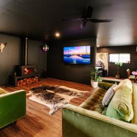 Black Diamond - Pet Friendly, Magnesium Spa, hotel i Bright
