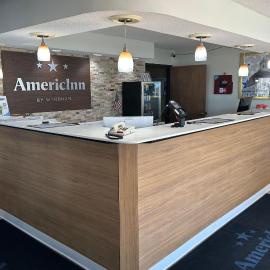 AmericInn by Wyndham Mosinee Central Wisconsin Airport，Mosinee的飯店