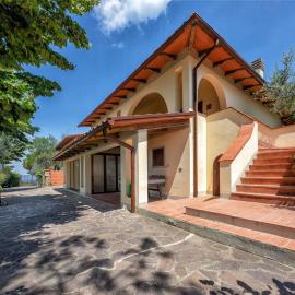 Home in Tuscany with private Pool & Tennis
