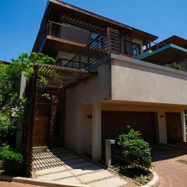 2 Ocean's Edge Zimbali, hotel in Ballito