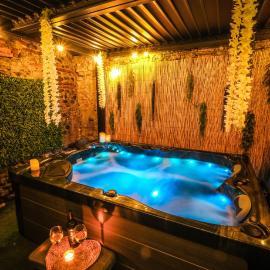La Villa Lova - Loveroom avec spa privatif à Pamiers, hotel en Pamiers