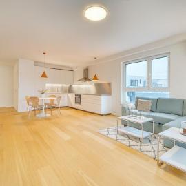Modern 4-Room Home with Office in a Quiet Area