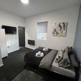 Modern Studio Central WV1 Appt 4