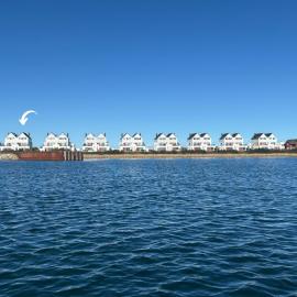 SeaPearl- Hafenblick, Terrasse, Bad mit Infrarotsauna und Whirlwanne, hotel di Olpenitz