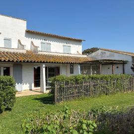 Maison charmante avec piscine à Saintes-Maries-de-la-Mer