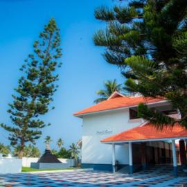 Ocean Queen Palace Kovalam, hotel in Trivandrum