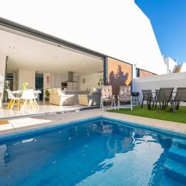 Villa Lux - Golden Nelly By Algartur, hotel v destinaci Luz de Tavira