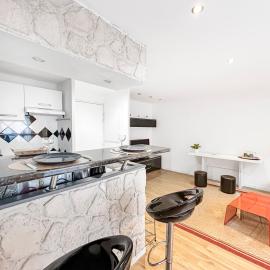 Appartement moderne avec parking privé gratuit