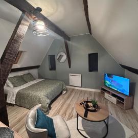 Notre-Dame de Chartres Studio