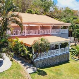 Les Hauts du Cap - Guest House, hotel in Le François