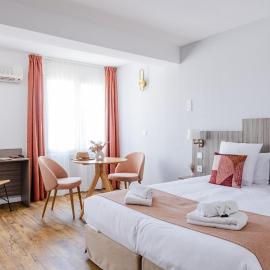Hôtel La Maison des Croisades - Au pied des Remparts, hotel ad Aigues-Mortes