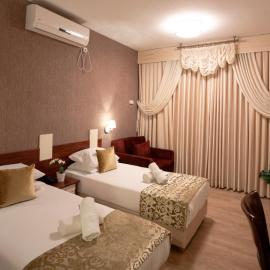 Aristocrat Hotel Glatt Kosher, hotel a Bene Beraq