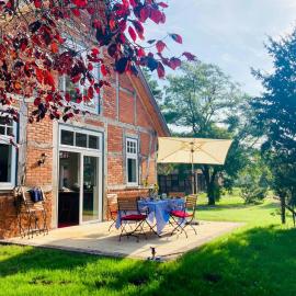Idyllic Vacation Home In The Elbe Floodplains, Hotel in Schnackenburg