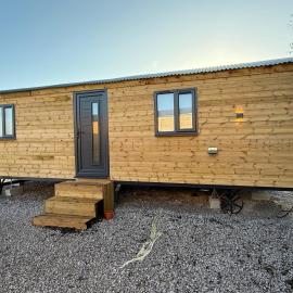 Stately Stables Camping Site, Hotel in Winslow