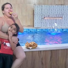 Viesnīca Casa na praia com piscina 2 quartos 6 camas e 4 colchoes pilsētā Mongagua