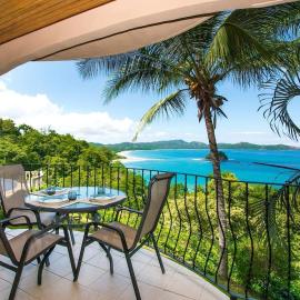 Beautiful Condo in Peaceful Cliffside Location with a Private Balcony & Stunning Ocean and Mountain Views