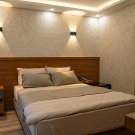 Zirvesta Otel
