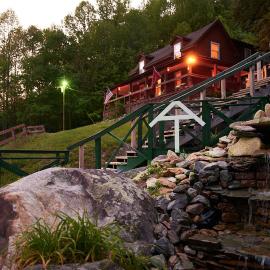 Mountain Harbour B&B, Hotel in Roan Mountain