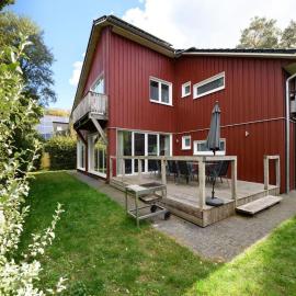 XXL Familienferienhaus，Granzow的飯店