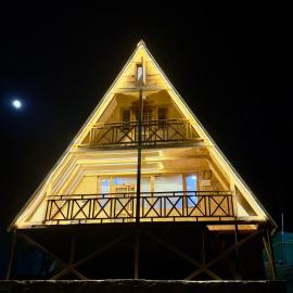 Crystal peak cottage, khách sạn ở Nagar