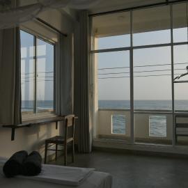 The Stables Oceanfront Hotel Midigama: Midigama East şehrinde bir otel