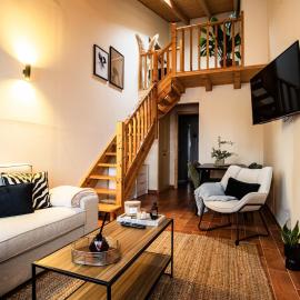 Casa Calma cerca de la Sierra by CABANA Rentals