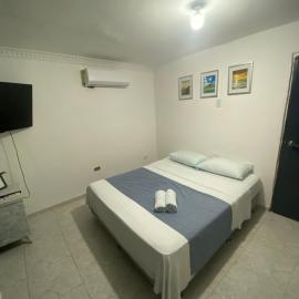 Habitación Cerca al Aeropuerto # 2, hotel in Cartagena de Indias
