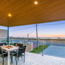 Ocean Surf - Luxury Apartment with Ocean Views, ξενοδοχείο σε Lancelin