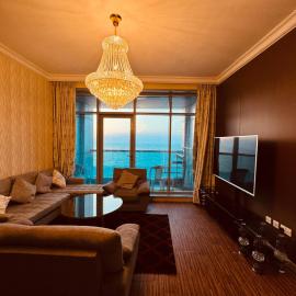Luxury Sea View Apartment Pool & Gym&jacuzzi, hotel in Ajman