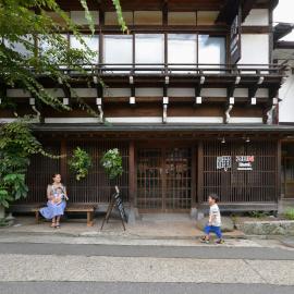 ZEN Hostel, hotel in Yamanouchi