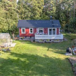 5 person holiday home in KÖPMANNEBRO, хотел в Köpmannebro