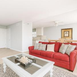Beachside Bliss - Neptune Nook Unit 1, hotel in Jacksonville Beach