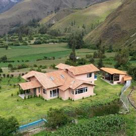 Urubamba Luxury Stay "Suyana Wasi"
