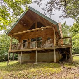 Table Rock Lake Cabin - Lake-Pool-Hot Tub, hotel in Shell Knob